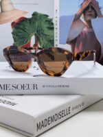 PRADA-GLASSES