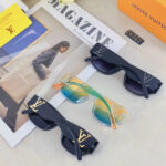LOUIS VUITTON-GLASSES - Image 2