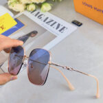 LOUIS VUITTON-GLASSES - Image 7