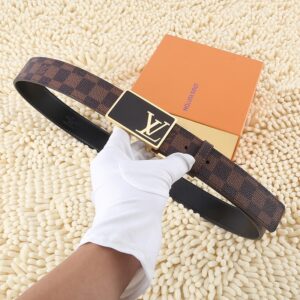 LOUIS VUITTON-BELT