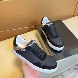 BURBERRY-SHOES