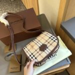 BURBERRY-BAGS - Image 8
