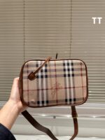 BURBERRY-BAGS - Image 7
