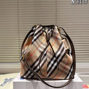BURBERRY-BAGS