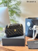 CHANEL-BAGS - Image 5