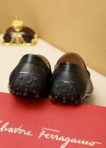 SALVATORE FERRAGAMO-SHOES - Image 6