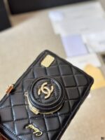 CHANEL-BAGS - Image 2