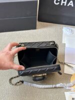 CHANEL-BAGS - Image 9
