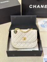 CHANEL-BAGS - Image 4