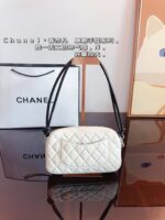 CHANEL-BAGS - Image 3