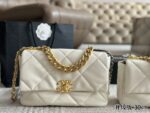 CHANEL-BAGS - Image 2