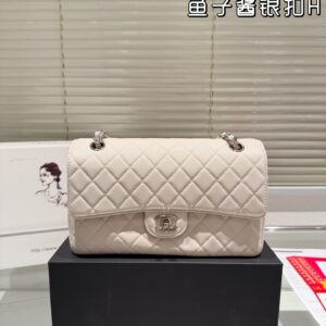 CHANEL-BAGS
