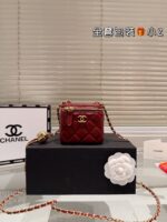 CHANEL-BAGS - Image 3