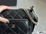 CHANEL-BAGS - Image 2