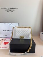 CHANEL-BAGS - Image 5