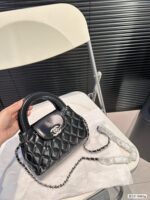 CHANEL-BAGS - Image 2