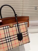 BURBERRY-BAGS - Image 8