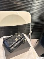 CHANEL-BAGS - Image 3