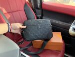 LOUIS VUITTON-BAGS - Image 4