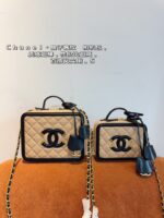 CHANEL-BAGS