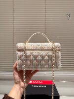 CHANEL-BAGS - Image 6