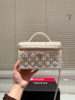 CHANEL-BAGS - Image 5