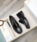 SALVATORE FERRAGAMO-SHOES