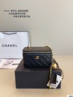 CHANEL-BAGS - Image 2