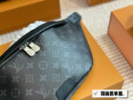 LOUIS VUITTON-BAGS - Image 4