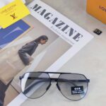 LOUIS VUITTON-GLASSES - Image 3