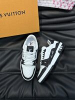 LOUIS VUITTON-SHOES - Image 2