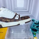 LOUIS VUITTON-SHOES - Image 8