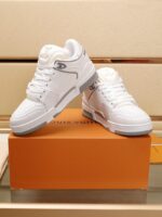 LOUIS VUITTON-SHOES - Image 4