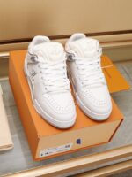 LOUIS VUITTON-SHOES